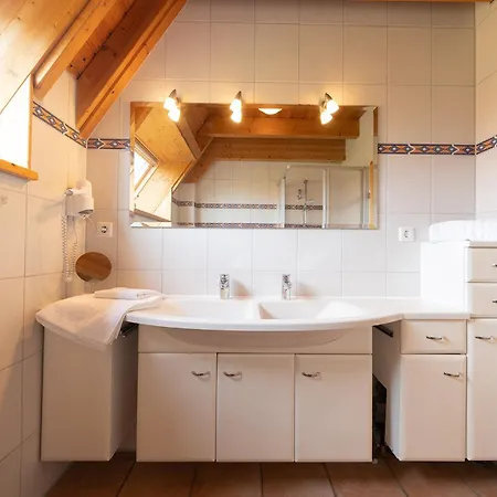 Ferienhaus Westertill 08 *